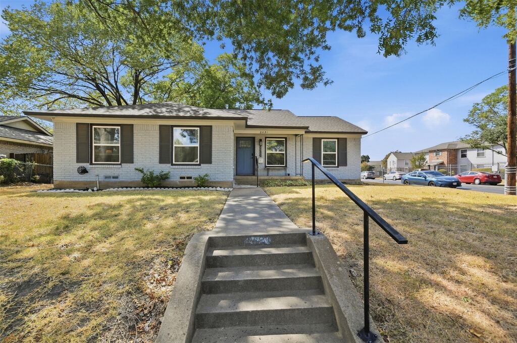 2421 Hillburn Drive, Dallas, TX 75227 — photo 1