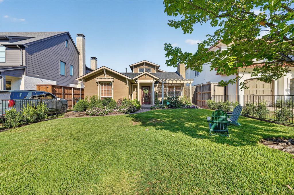 4639 Elsby Avenue, Dallas, TX 75209 — photo 1