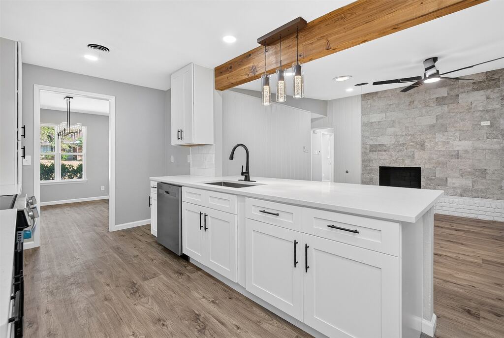 7344 Monterrey Drive, Fort Worth, TX 76112 — photo 1