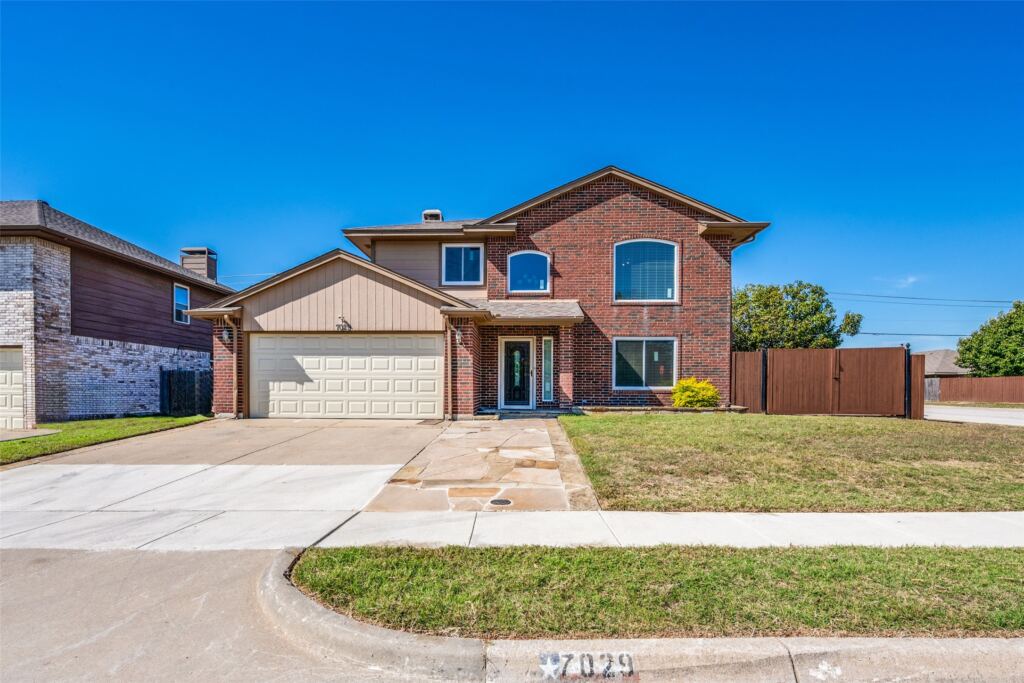 7029 Brookdale Drive, Watauga, TX 76148 — photo 1