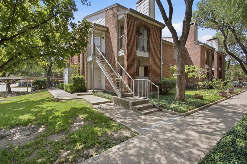 3209 Donnelly Circle 107, Fort Worth, TX 76107 — photo 1
