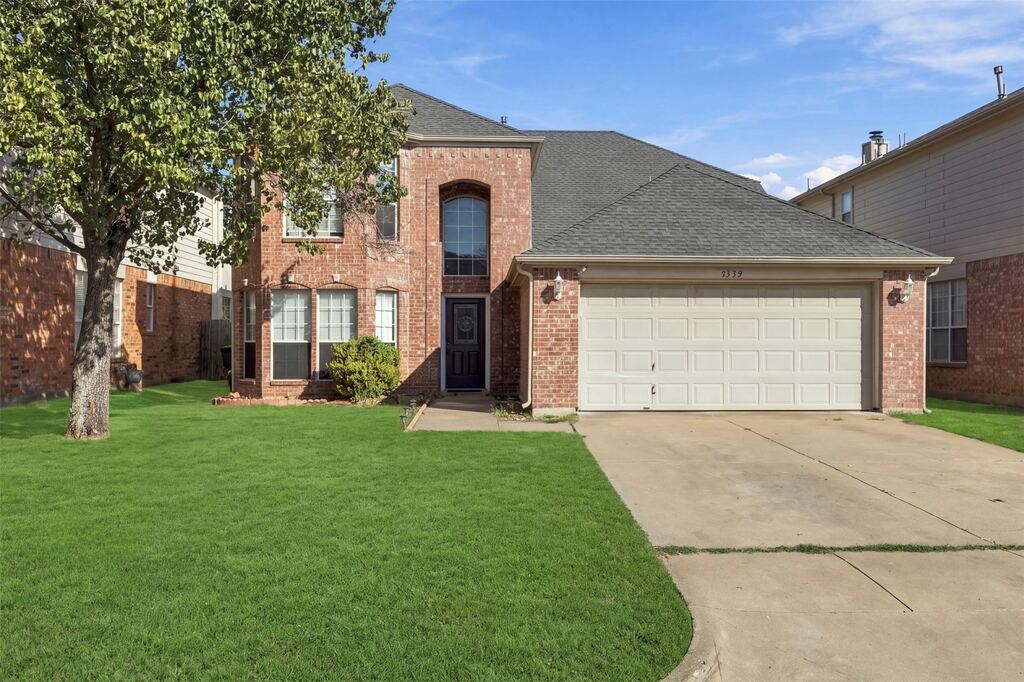 3332 Raleigh Drive, Fort Worth, TX 76123 — photo 1