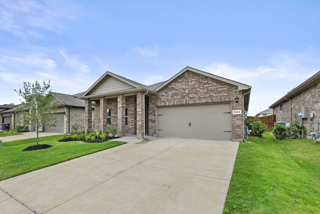 9644 Brickridge Lane, Fort Worth, TX 76036 — photo 1