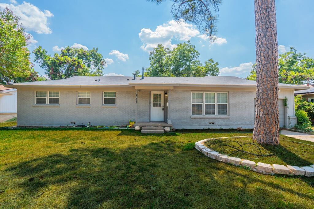 6716 John Drive, Richland Hills, TX 76118 — photo 1