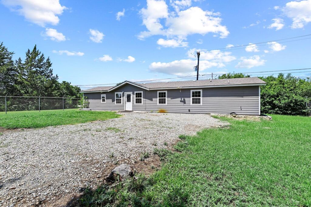231 Juniper Drive, Pottsboro, TX 75076 — photo 1