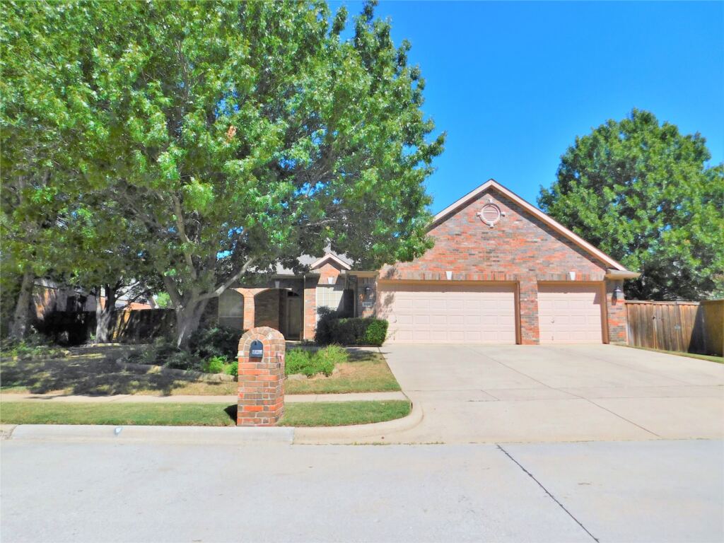 1828 Andover Lane, Corinth, TX 76210 — photo 1