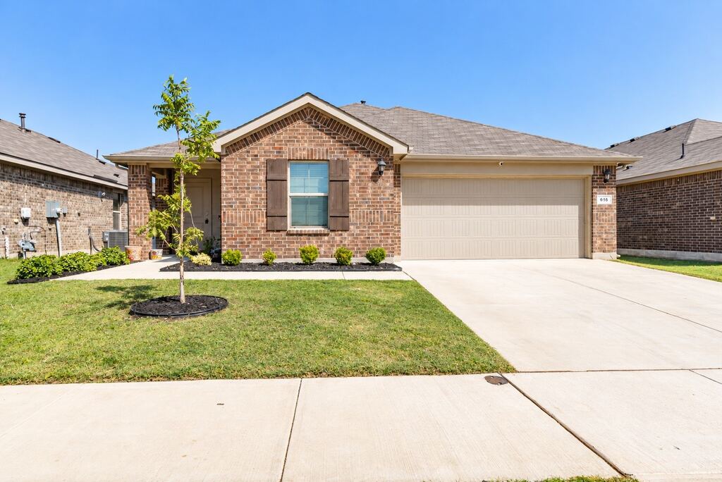 616 Sand Point Drive, Fort Worth, TX 76131 — photo 1