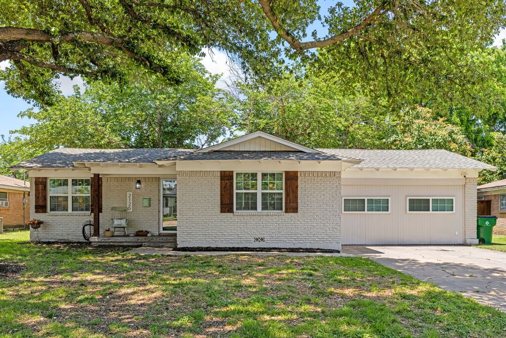 2125 Elton Road, Haltom City, TX 76117 — photo 1
