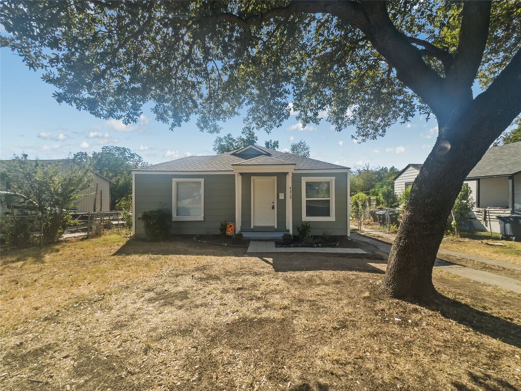 4212 Mccart Avenue, Fort Worth, TX 76115 — photo 1