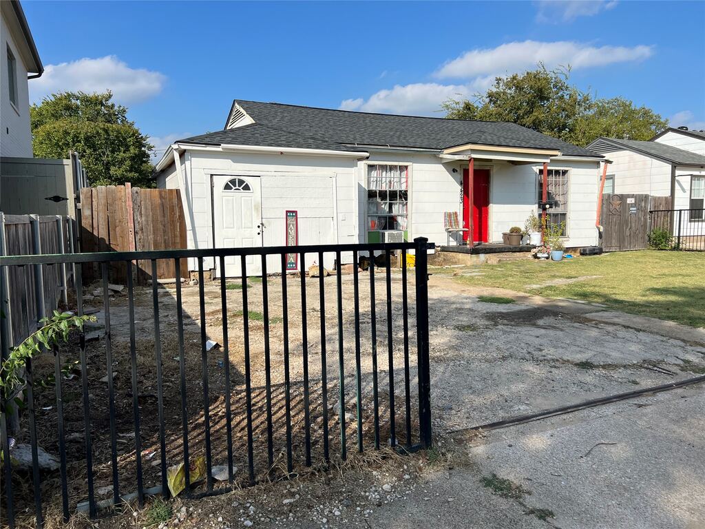 4423 Hopkins Avenue, Dallas, TX 75209 — photo 1