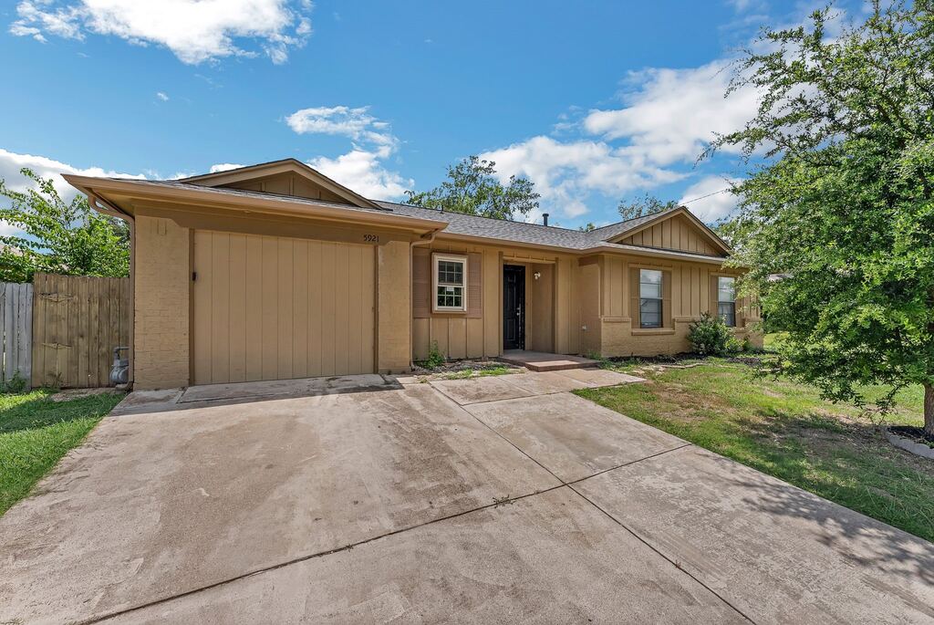 5921 Sea Breeze Lane, Fort Worth, TX 76135 — photo 1