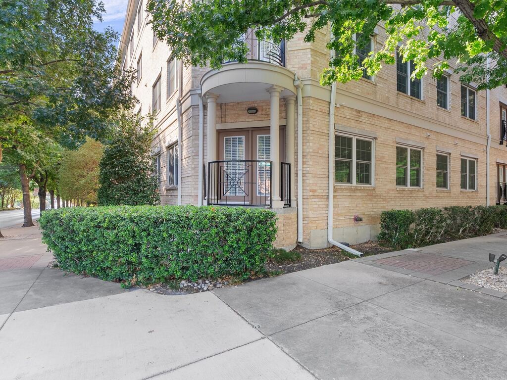 3400 Welborn Street 107, Dallas, TX 75219 — photo 1