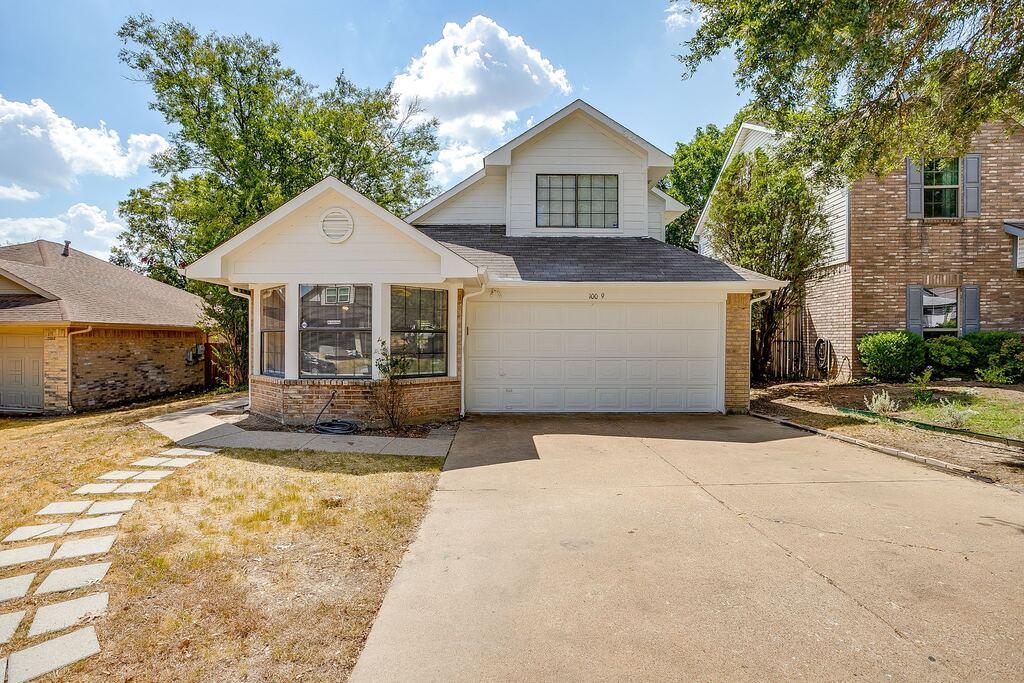 10009 Leatherwood Drive, Fort Worth, TX 76108 — photo 1