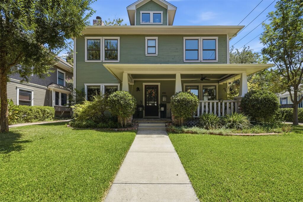 1915 Alston Avenue, Fort Worth, TX 76110 — photo 1