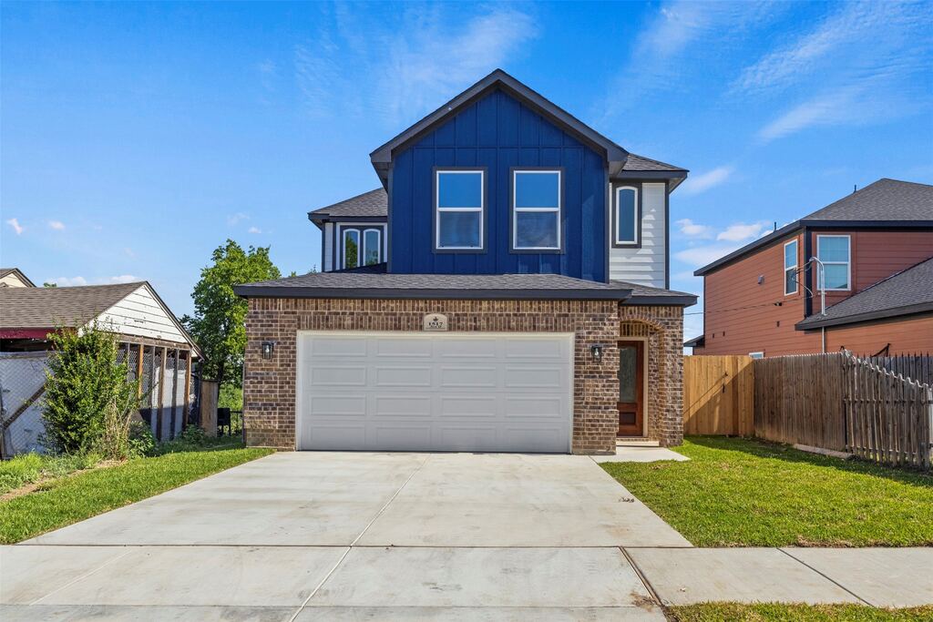 1517 Avenue D, Fort Worth, TX 76104 — photo 1