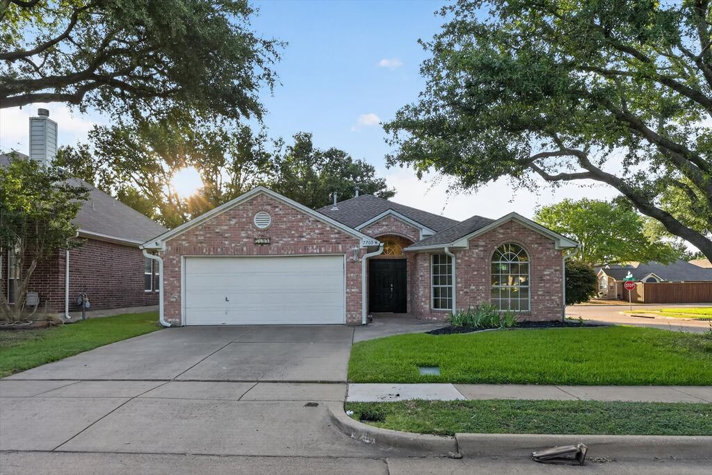 7700 Black Bear Court, Fort Worth, TX 76137 — photo 1