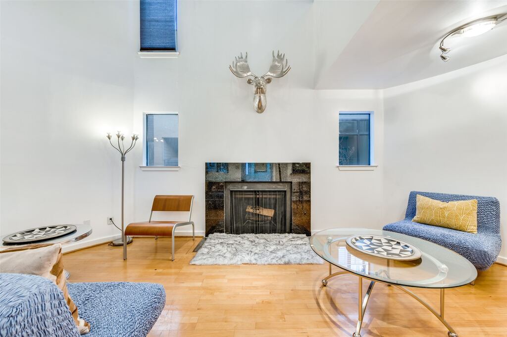 4130 Newton Avenue D, Dallas, TX 75219 — photo 1