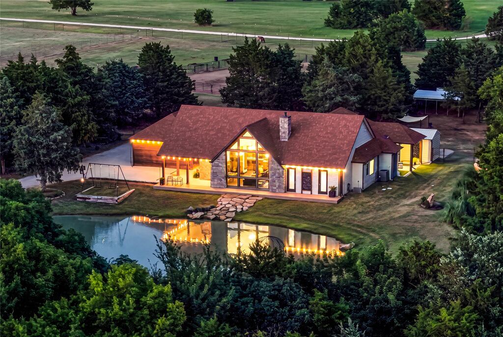 180 E Greer Road, Sadler, TX 76264 — photo 1