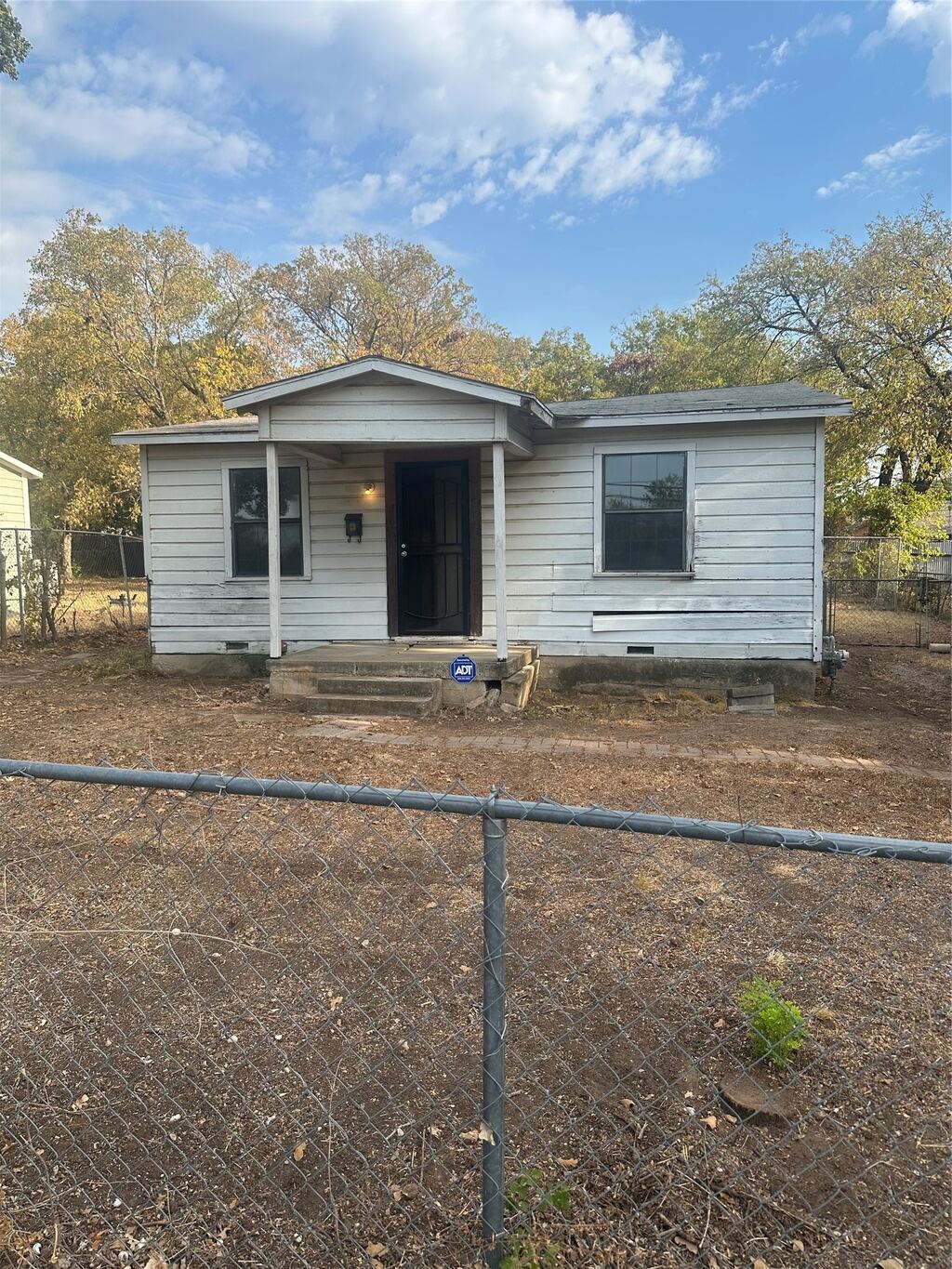 5117 Cottey Street, Fort Worth, TX 76105 — photo 1