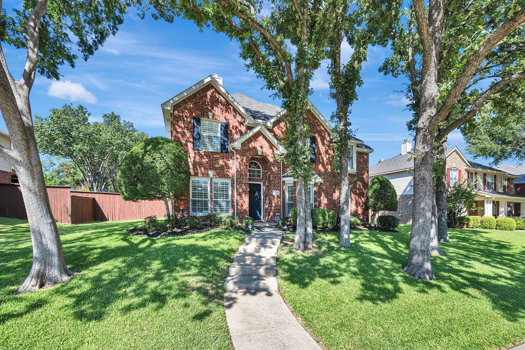 1620 Mountain Laurel Drive