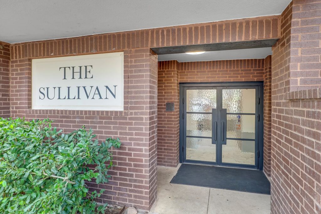 4333 Gilbert Avenue 215, Dallas, TX 75219 — photo 1