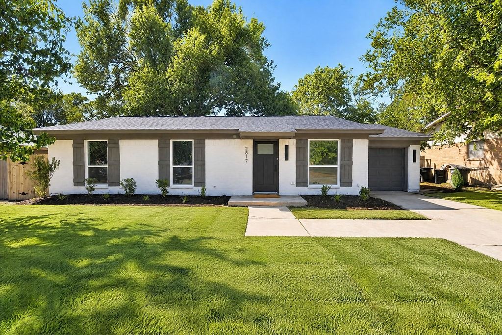 2817 Ladona Drive, Fort Worth, TX 76133 — photo 1