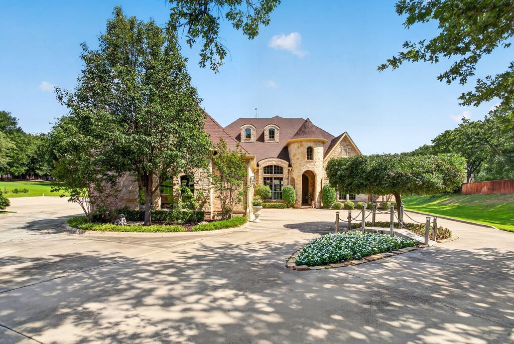 10513 Silver Fox Court, Fort Worth, TX 76108 — photo 1