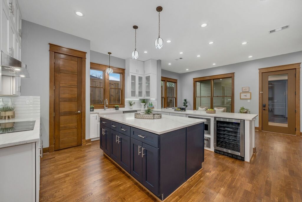 6045 Velasco Avenue, Dallas, TX 75206 — photo 1