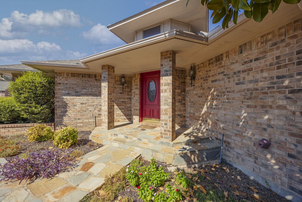 8418 Golf Club Circle, Fort Worth, TX 76179 — photo 1