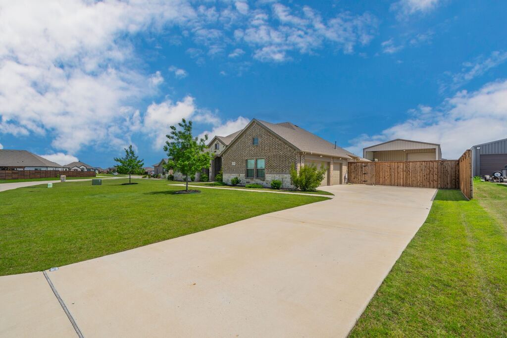 1745 Meadowbrook Lane, Josephine, TX 75173 — photo 1