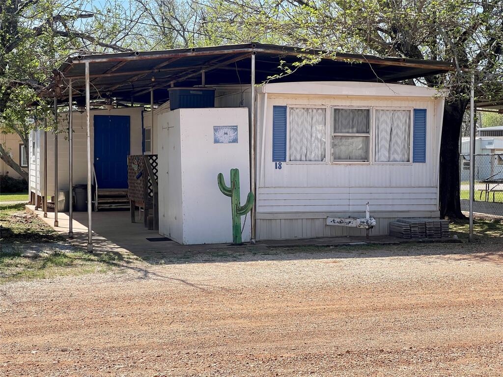 4705 Fox Hollow 18, Possum Kingdom Lake, TX 76450 — photo 1