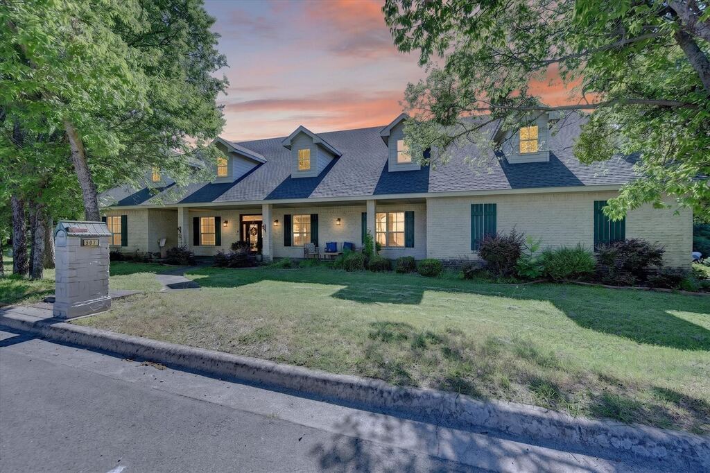 507 N State Street, Decatur, TX 76234 — photo 1