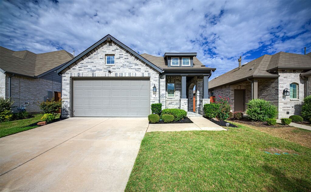 3911 Spencer Lane, Heartland, TX 75126 — photo 1