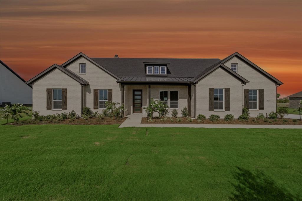 2305 Quartz Street, Krum, TX 76249 — photo 1