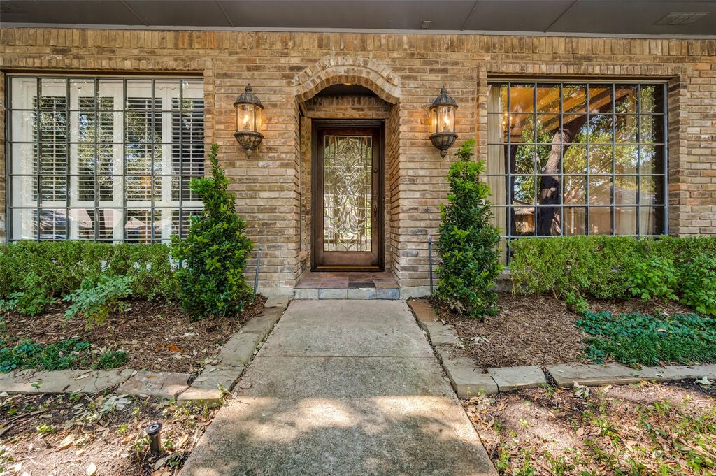 7333 Pleasant View Drive