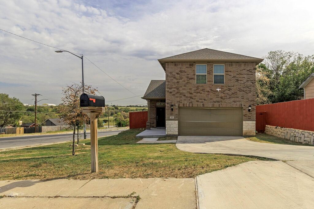 3222 Roosevelt Avenue, Fort Worth, TX 76106 — photo 1