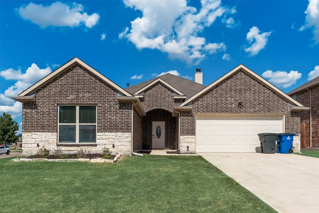 2808 Park Street, Ennis, TX 75119 — photo 1