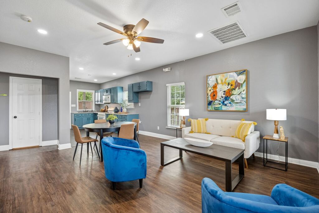 2505 Chester Avenue, Fort Worth, TX 76106 — photo 1