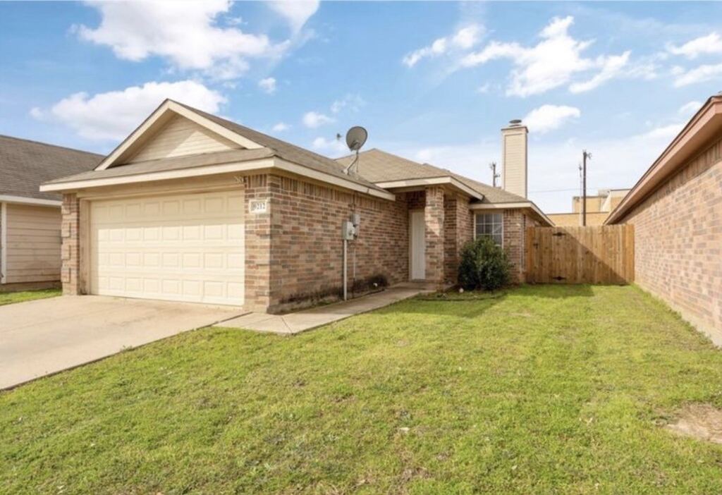 9212 Coral Lane, Fort Worth, TX 76140 — photo 1