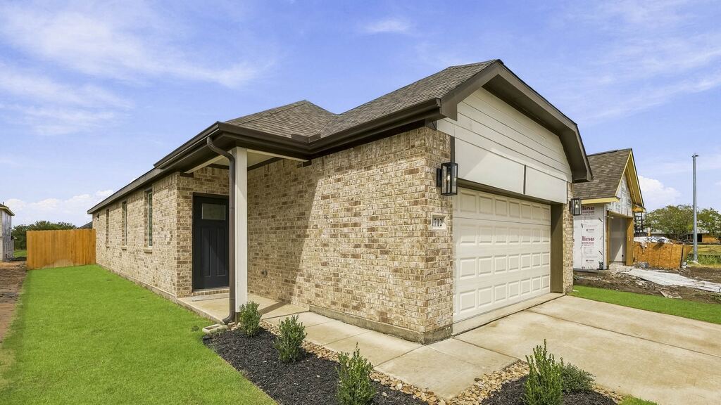 1712 Acts Lane, Ennis, TX 75119 — photo 1