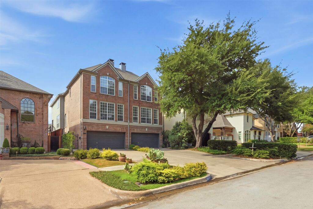 4811 Lafayette Avenue, Fort Worth, TX 76107 — photo 1
