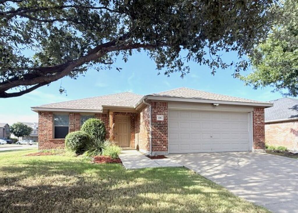 436 Emerald Creek Drive, Fort Worth, TX 76131 — photo 1