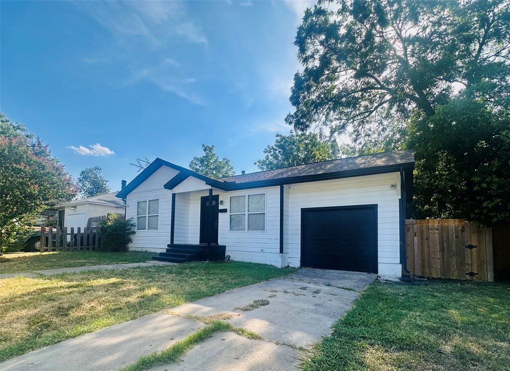 4404 Harwen Terrace, Fort Worth, TX 76133 — photo 1