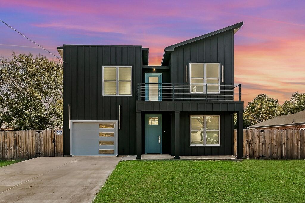 3908 Vilbig Road, Dallas, TX 75212 — photo 1