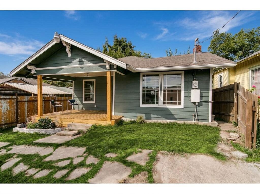 126 Neches, Dallas, TX 75208 — photo 1