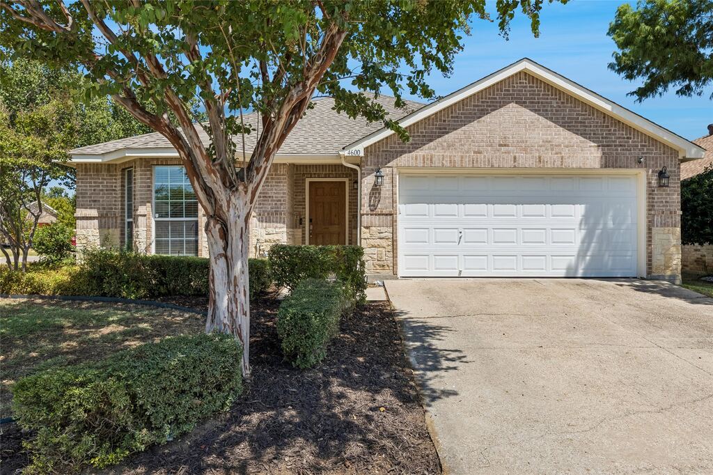 4600 Wheatland Drive, Fort Worth, TX 76179 — photo 1