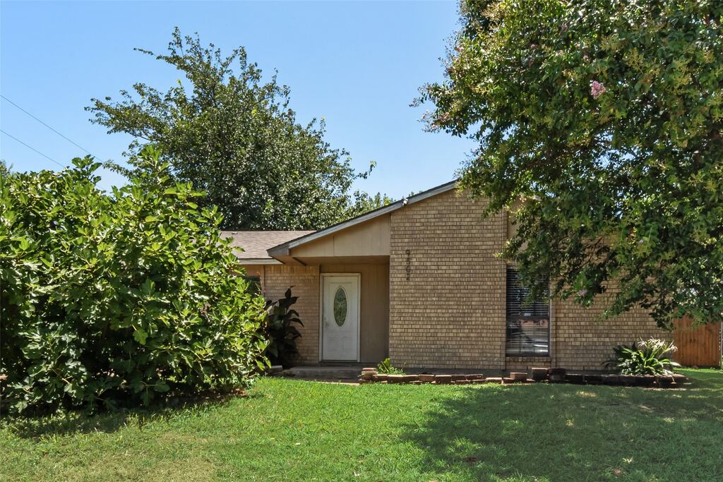 9502 Zelkova Circle, Dallas, TX 75249 — photo 1