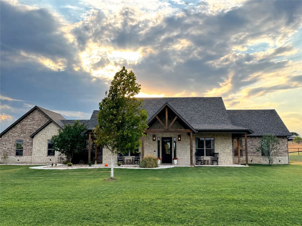 170 Proctor Lane, Decatur, TX 76234 — photo 1