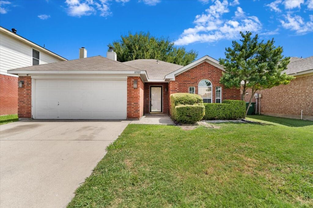 10505 Braewood Drive, Fort Worth, TX 76131 — photo 1