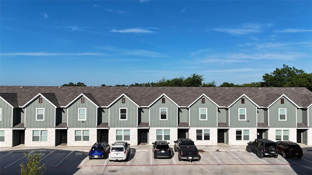 402 Garrett Court, Stephenville, TX 76401 — photo 1